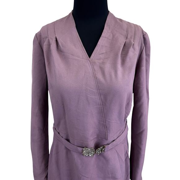 Vintage 1950s Lavender Wiggle Dress with Ornate Buckle Belt – Size Medium - Picture 4 of 16